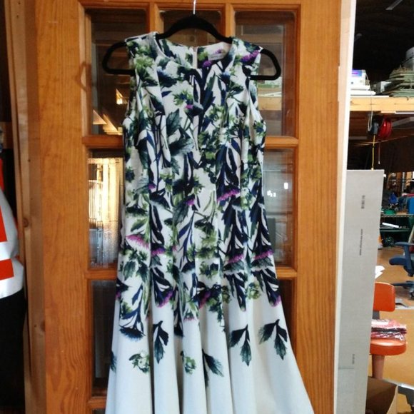 Danny & Nicole Sleeveless Floral Flare Dress - Size 6 - Picture 8 of 8